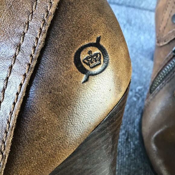 Born Distressed Brown Leather Booties Sz 8 - Picture 12 of 16